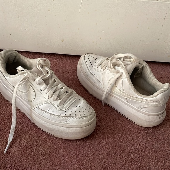 Nike platform sneakers - Picture 4 of 6